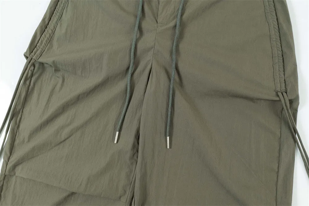 Men's Solid Color Pleated Loose Paratrooper Casual Pants